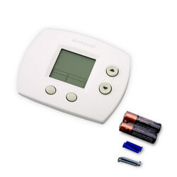 Honeywell TH5110D1006 - FocusPro Non-Programmable, 1H/1C Thermostat